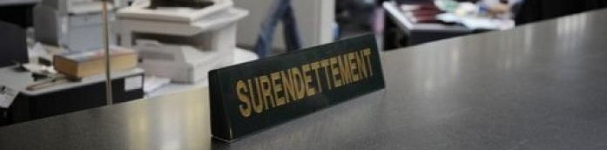 surendettement senior